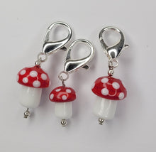 Load image into Gallery viewer, Set of Mushroom Stitch Markers. *LIMITED AVAILABLE *
